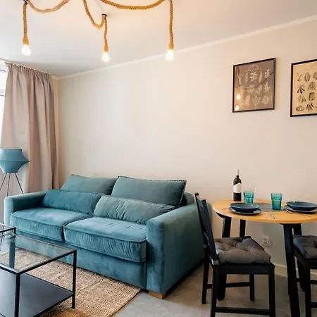 Sky Haven Pomorzany شقة